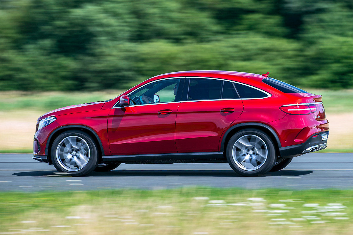 BMW X6 VS Mercedes GLE coupe in pictures.