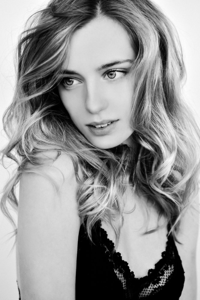 Anja Savcic movies list and roles (The Flash - Season 9, Family Law