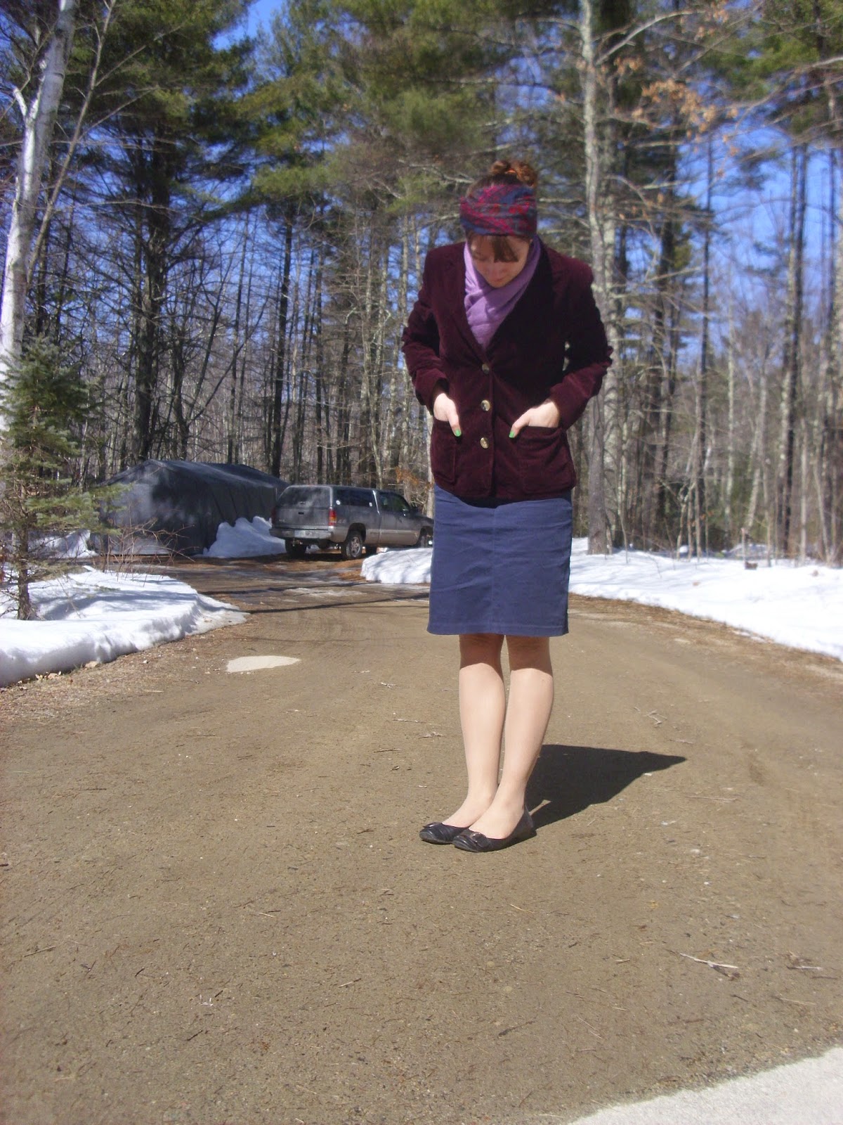 Springtime outfit blue and maroon headscarf ll Young Yankee Lady