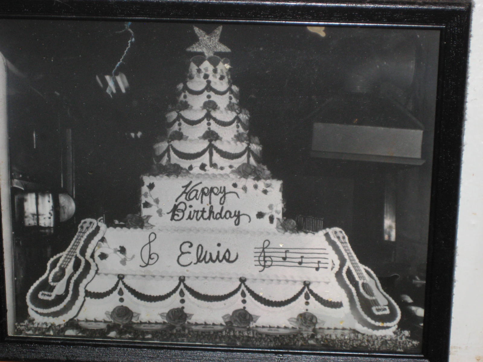 Tiny Travels Through Mississippi Tour of Tupelo 1 Johnnie's DriveIn