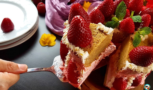 Tarta de fresas con crema de mantequilla