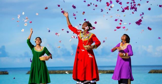 Chippewa Blogs!: Maldives Festivals