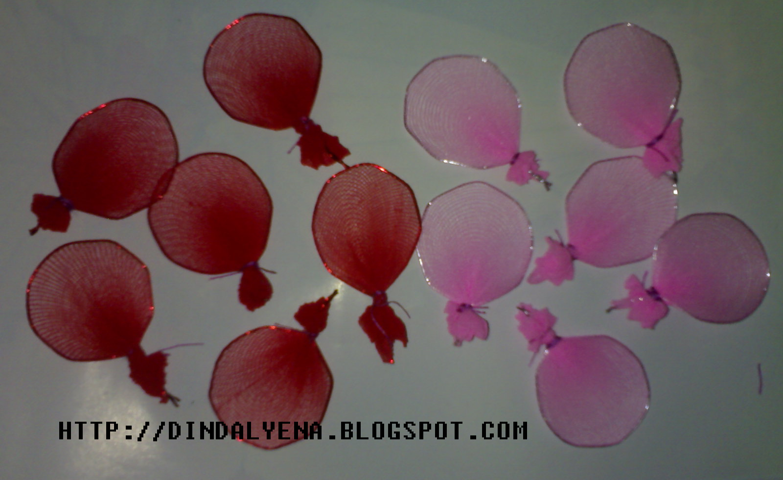 Istana Sejuta Impian BUNGA DARI STOCKING