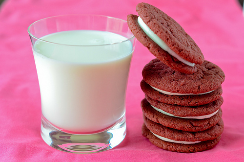pink parsley red velvet oreos