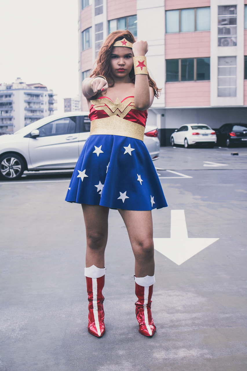 fantasia de mulher maravilha, cosplay de mulher maravilha, ensaio mulher maravilha, rio de janeiro, ensaio de aniversário mulher maravilha fantasia de mulher maravilha, cosplay de mulher maravilha, ensaio mulher maravilha, rio de janeiro, ensaio de aniversário mulher maravilha