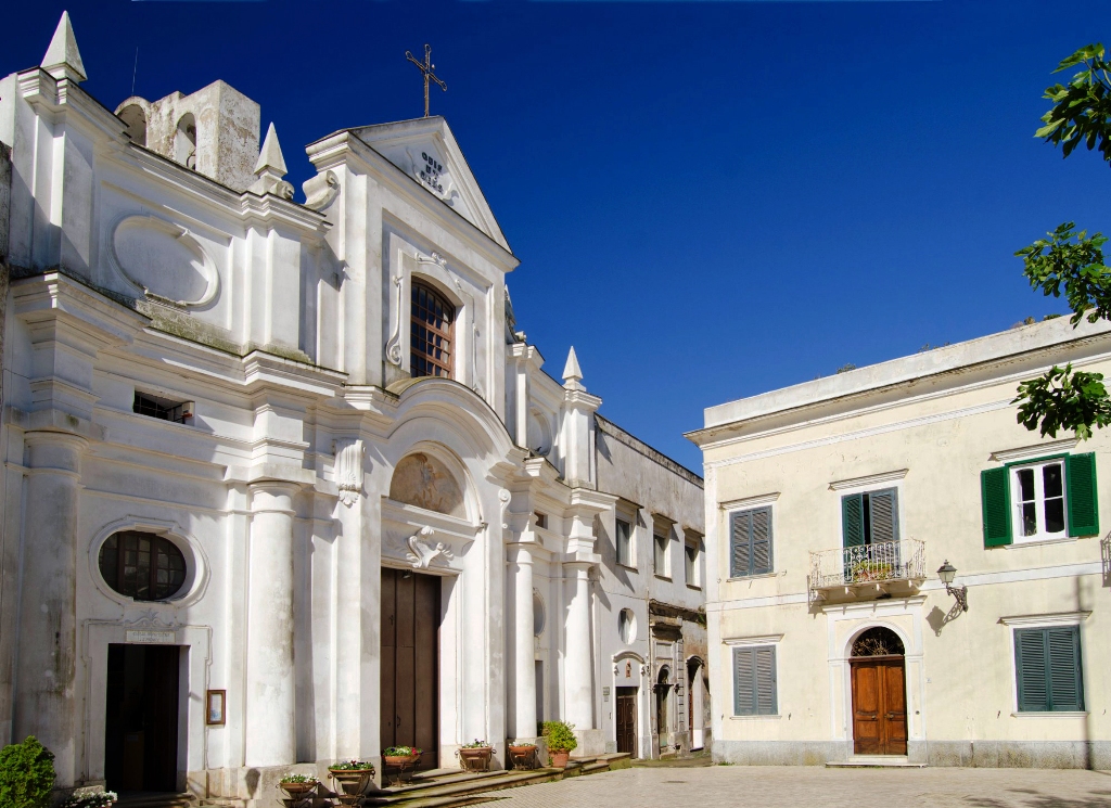 Chiesa Di San Michele Capri Achille della Ragione: San Michele Arcangelo, la più bella chiesa di