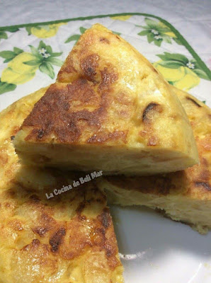 Tortilla De Patatas Con Cebolla 
