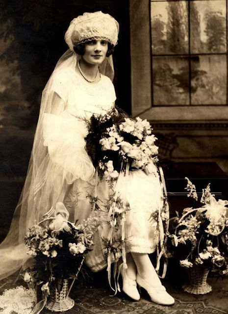 Wedding Gowns Thriough the Ages
