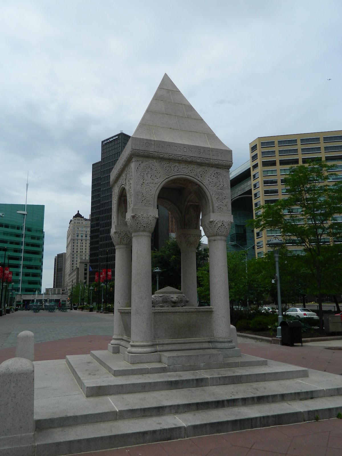 Running to 50 Statues of Downtown Detroit