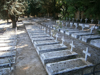 το Στρατιωτικό Νεκροταφείο Καστοριάς