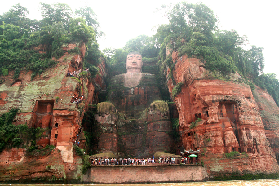 Buda Heinan Buda tallado en Montaña