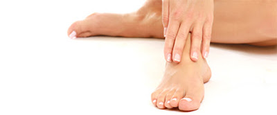 URGO VERRUGAS esta indicado para el tratamiento de las verrugas comunes de pies y manos en adultos y niños a partir de 4 años
