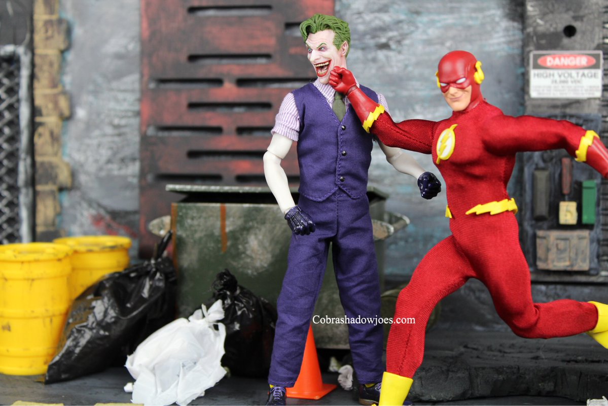 mezco flash justice league