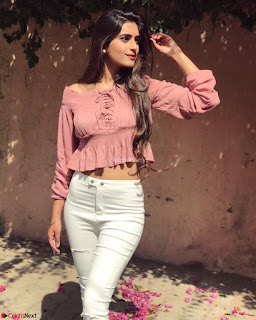 Bhavdeep Kaur Beautiful Cute Indian Blogger Fashion Model Stunning Pics ~  Unseen Exclusive Series 008