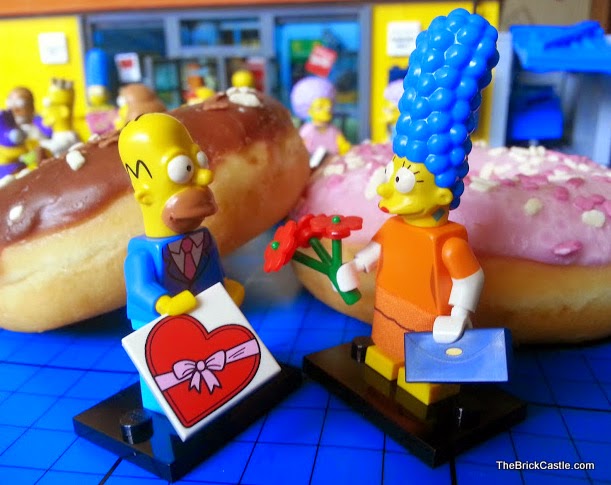 The Simpsons LEGO Minifigures Series 2 Marge and Homer Sunday Best date night