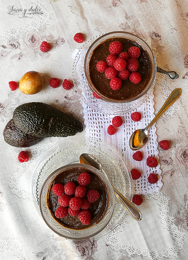 mousse-aguacate-chocolate