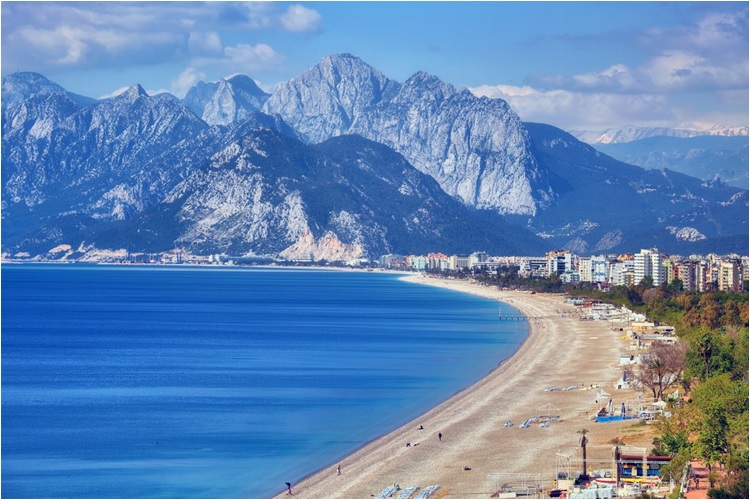 Antalya Da Gezilecek Yerler Mutlaka Yapilmasi Gerekenler Tarihi Ve Dogal Guzellikleri Muzeler Antik Kentler Parklar Ve Bahceler