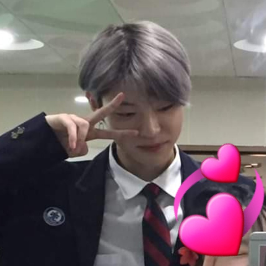 오늘자 졸업사진 찍으러간 프듀 연습생 실물.jpg | 인스티즈