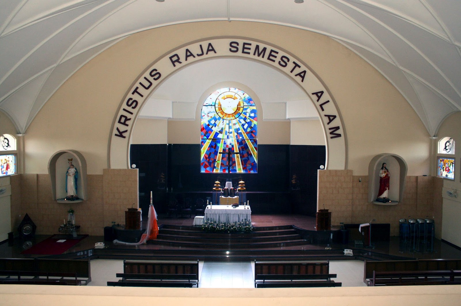 PAROKI KRISTUS RAJA UNGARAN