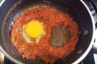  HUEVOS (PARA) CRUDOS 