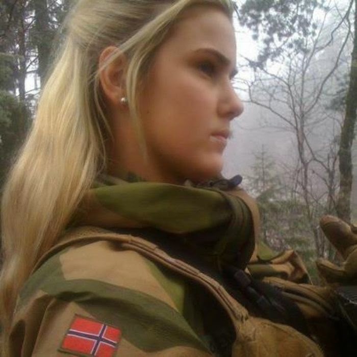 norwegian_military_girl_01.jpg