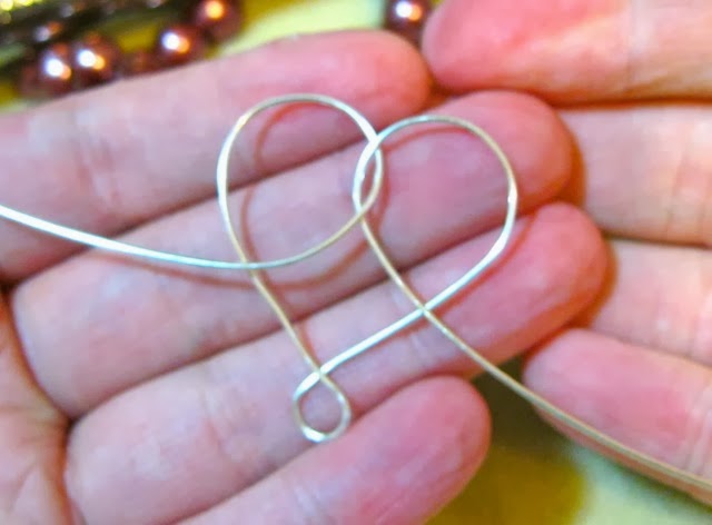 Raziela Designs: The Valentine Project - DIY Valentine Heart Necklace