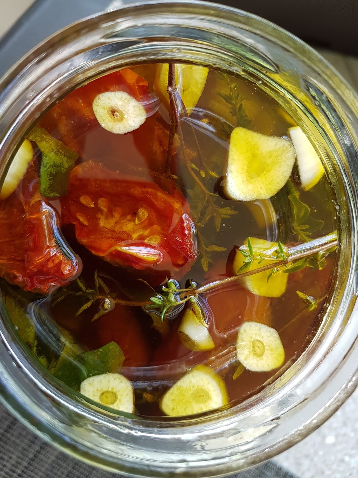 Getrocknete Tomaten in Öl | Leckeres aus Gertrauds Küche