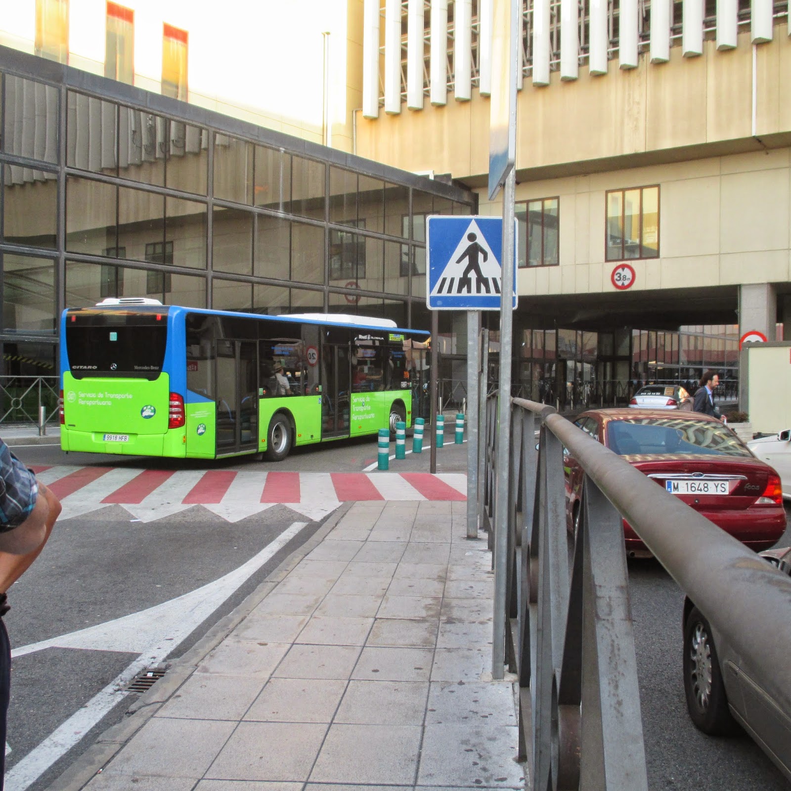 EMT bus bus transito barajas T4T2