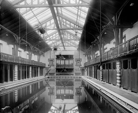 Le Fil De L Eau Parmi Les Plus Belles Piscines Britanniques La