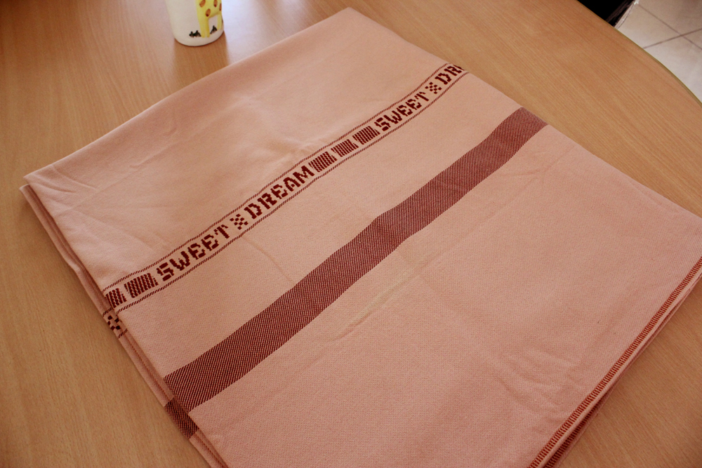 Selimut Rumah Sakit - SELIMUT, SERBET, KHARISMA PARWITEX