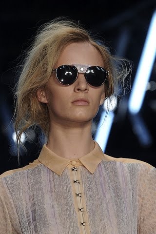 Fashion Design: Spring and Summer 2011 by John Lennon Sunglasses