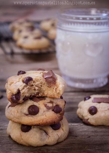 Cookies americanas  dos chocolates, negro y con leche