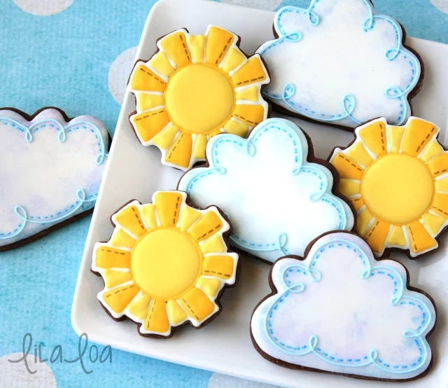 Cookie decorating tutorial -- easy cloud cookies.