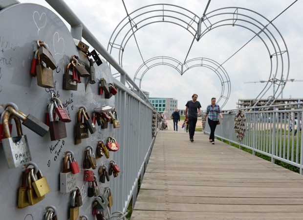 Cadeados do amor, conheça 9 cidades onde podem ser colocados elfandarilha