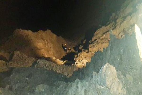 إنقاذ فتاة سقطت من منحدر