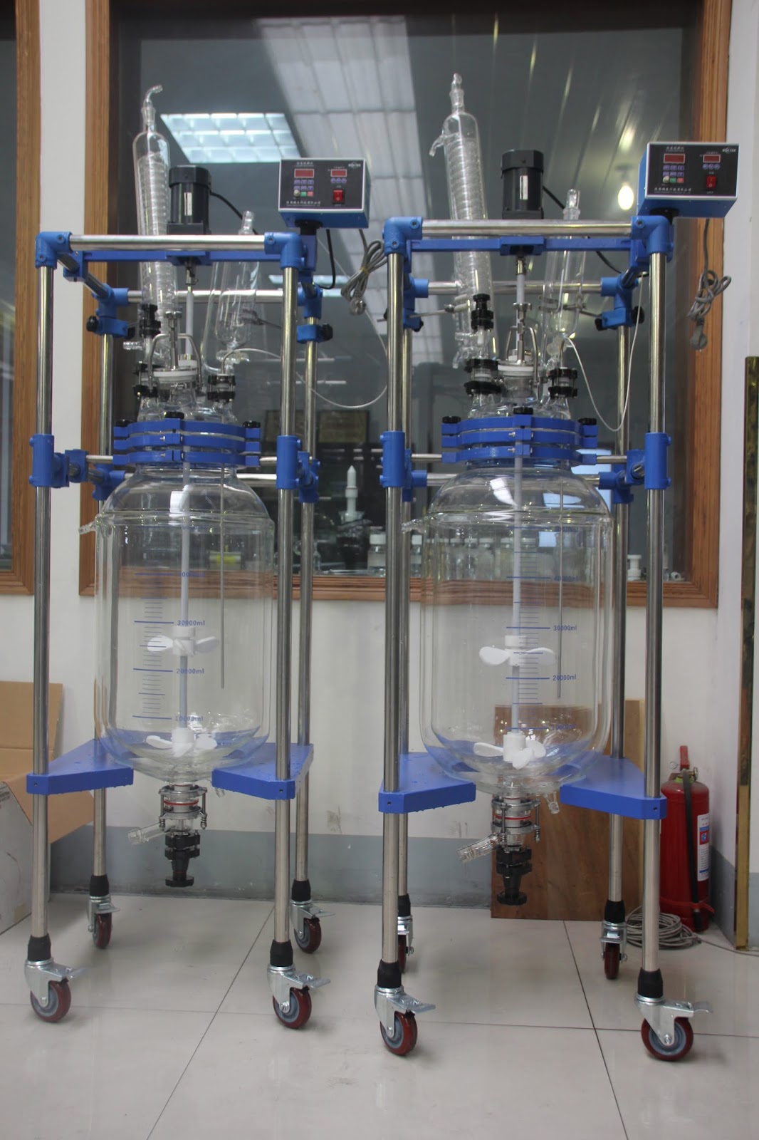 Shaanxi Roctec Technology Co.,Ltd. ROCTEC Glass vacuum reactor is with