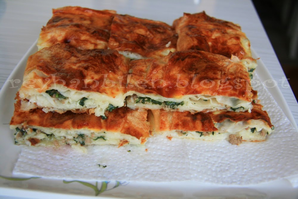 TARÇIN KOKULU ISPANAKLIKIYMALI BÖREK