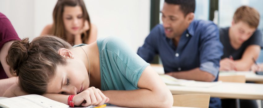 Kenapa Anak Muda Sering Tidur Sampai Jam 8 Pagi? Kenapa Anak Muda Sering Tidur Sampai Jam 8 Pagi?