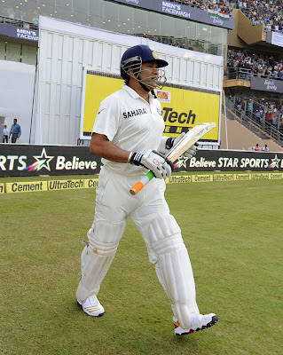 Sachin Tendulkar walks out to bat in his final Test, India v West Indies, 2nd Test, Mumbai, 1st day, November 14, 2013
