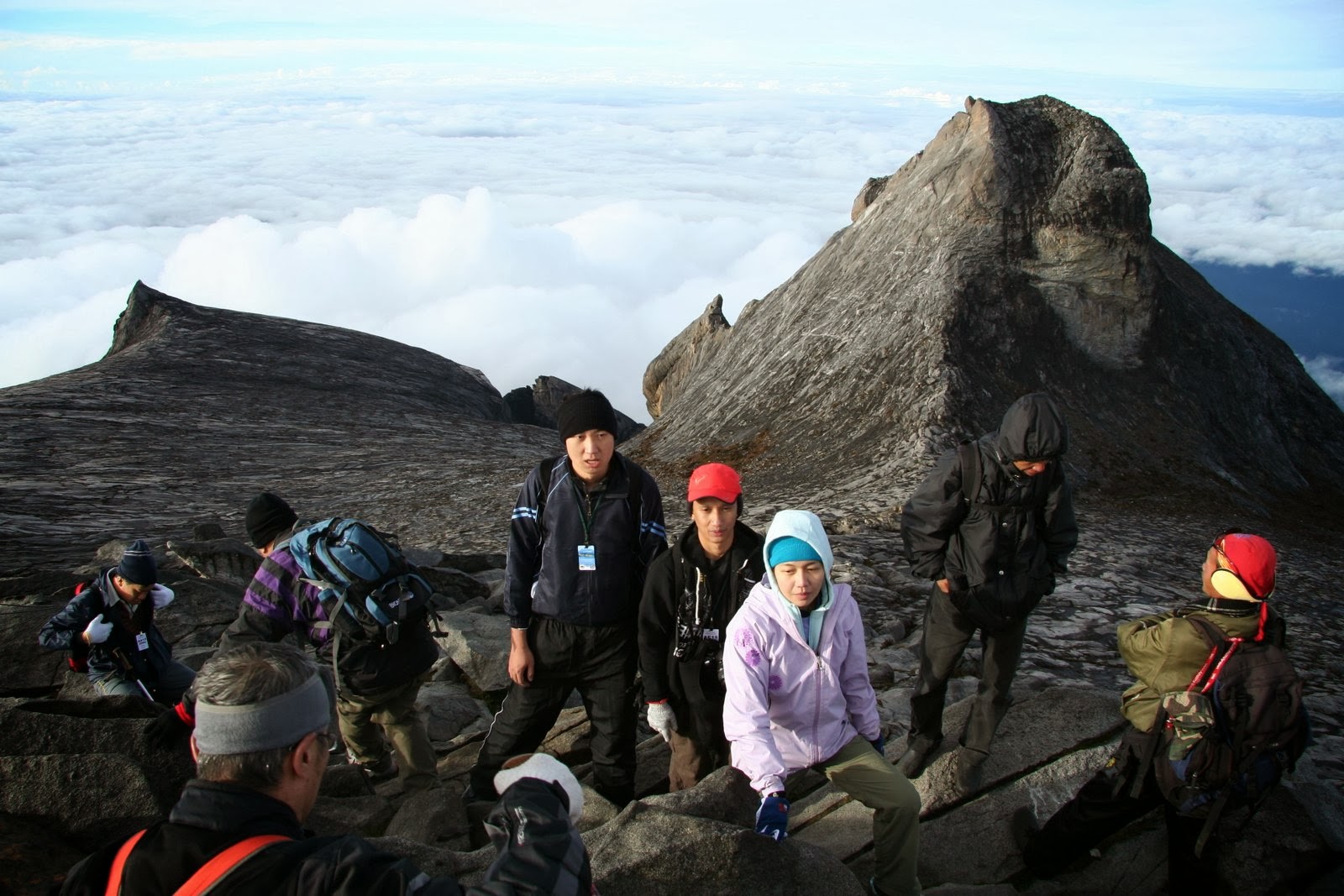 Climbing Mt Kinabalu The entire climb of Mount Kinabalu in 4 minutes