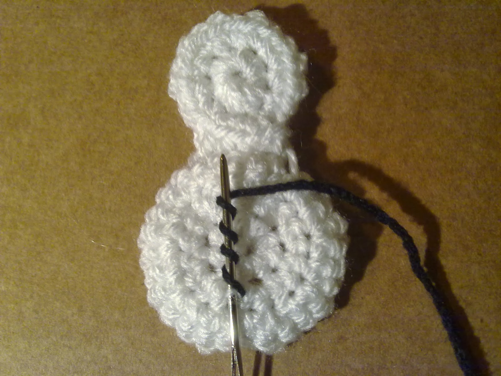 Mum's Simply Living Blog Snowman Crochet Garland Tutorial