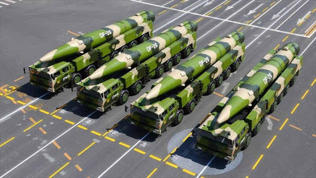 China muestra misiles que pueden alcanzar el Reino Unido y EEUU China muestra misiles que pueden alcanzar el Reino Unido y EEUU