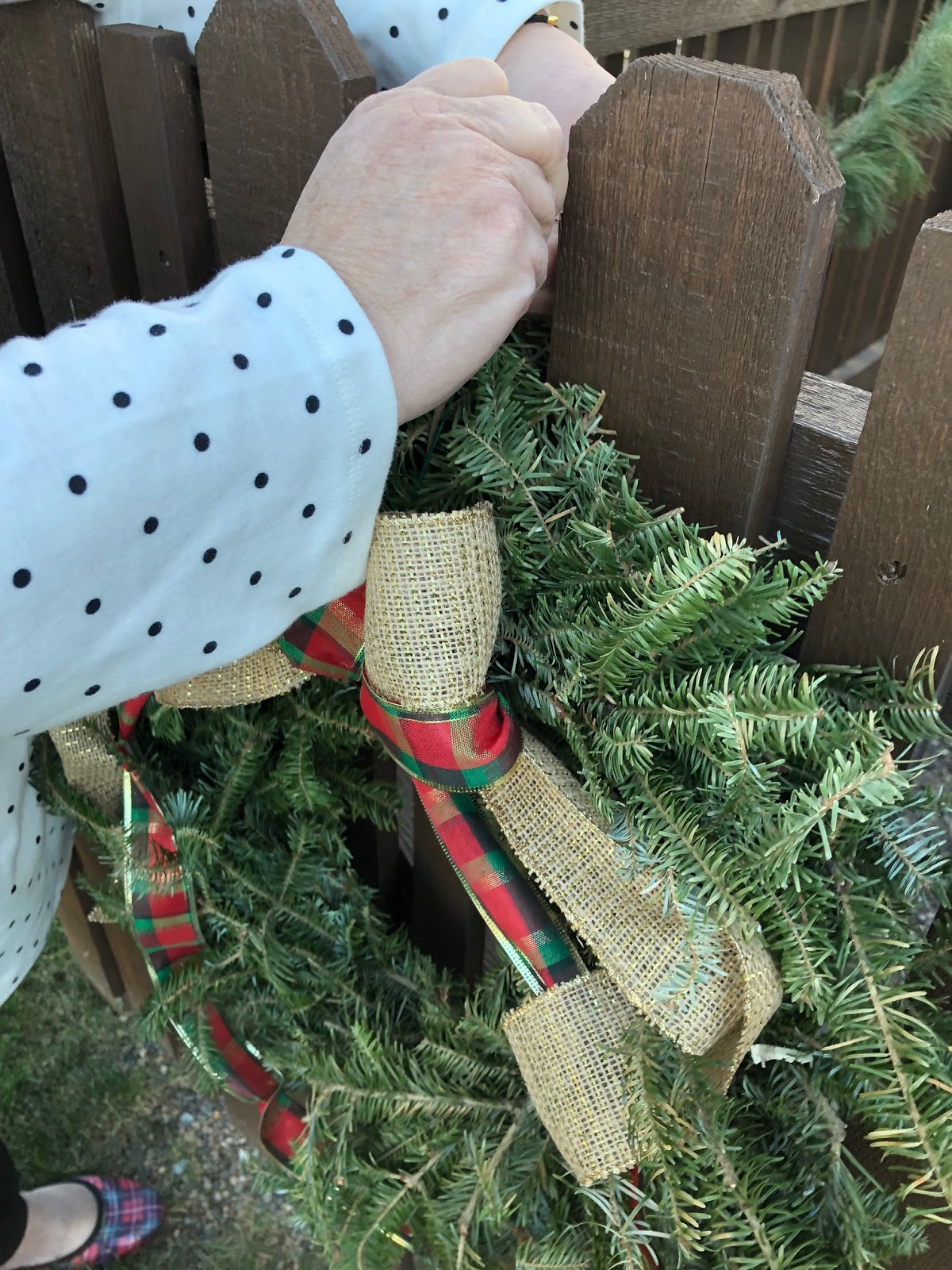12 Days of Christmas Day 9 DIY Wreath Christmas Tree Lane