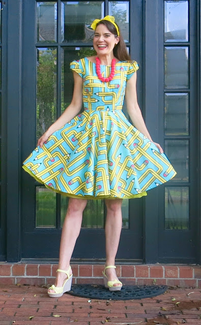 Cassie Stephens: DIY: Back to Art Teacherin' Dress