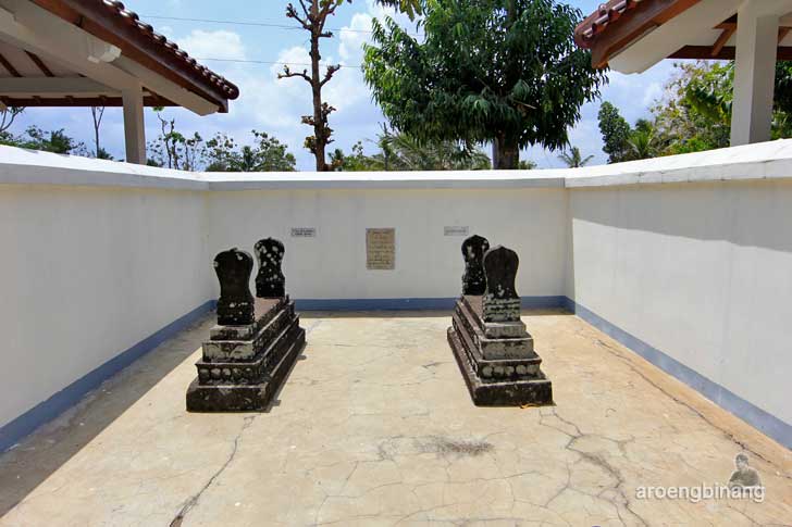 kompleks makam yudanegara ii banyumas