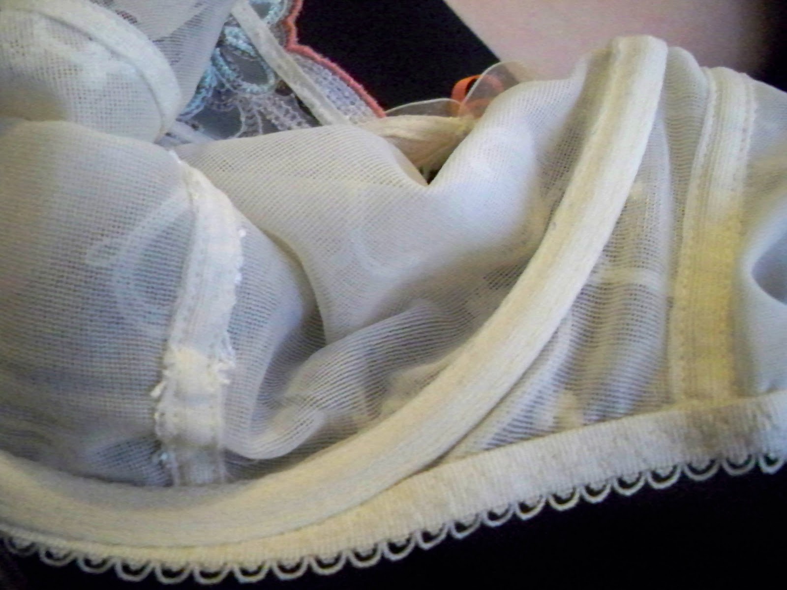 Bras I Hate & Love Bra Bands In Which I Have A Lot Of Feelings