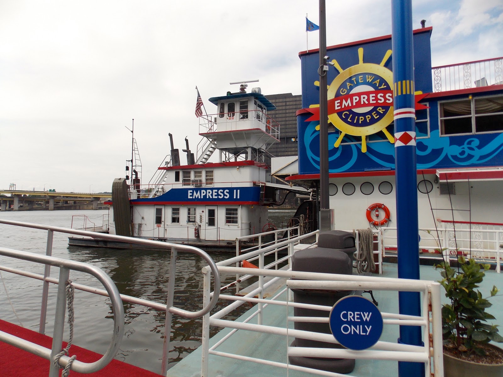 The Happy Nomads : An Afternoon on the Three Rivers: Gateway Clipper Fleet