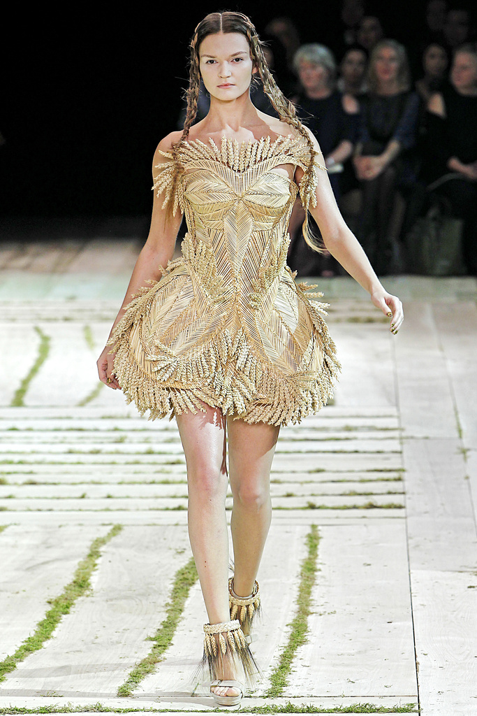 Alexander McQueen spring summer 2011
