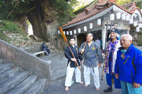 martial arts experts, weapons,Ken Uehara, Hakugindo Shrine