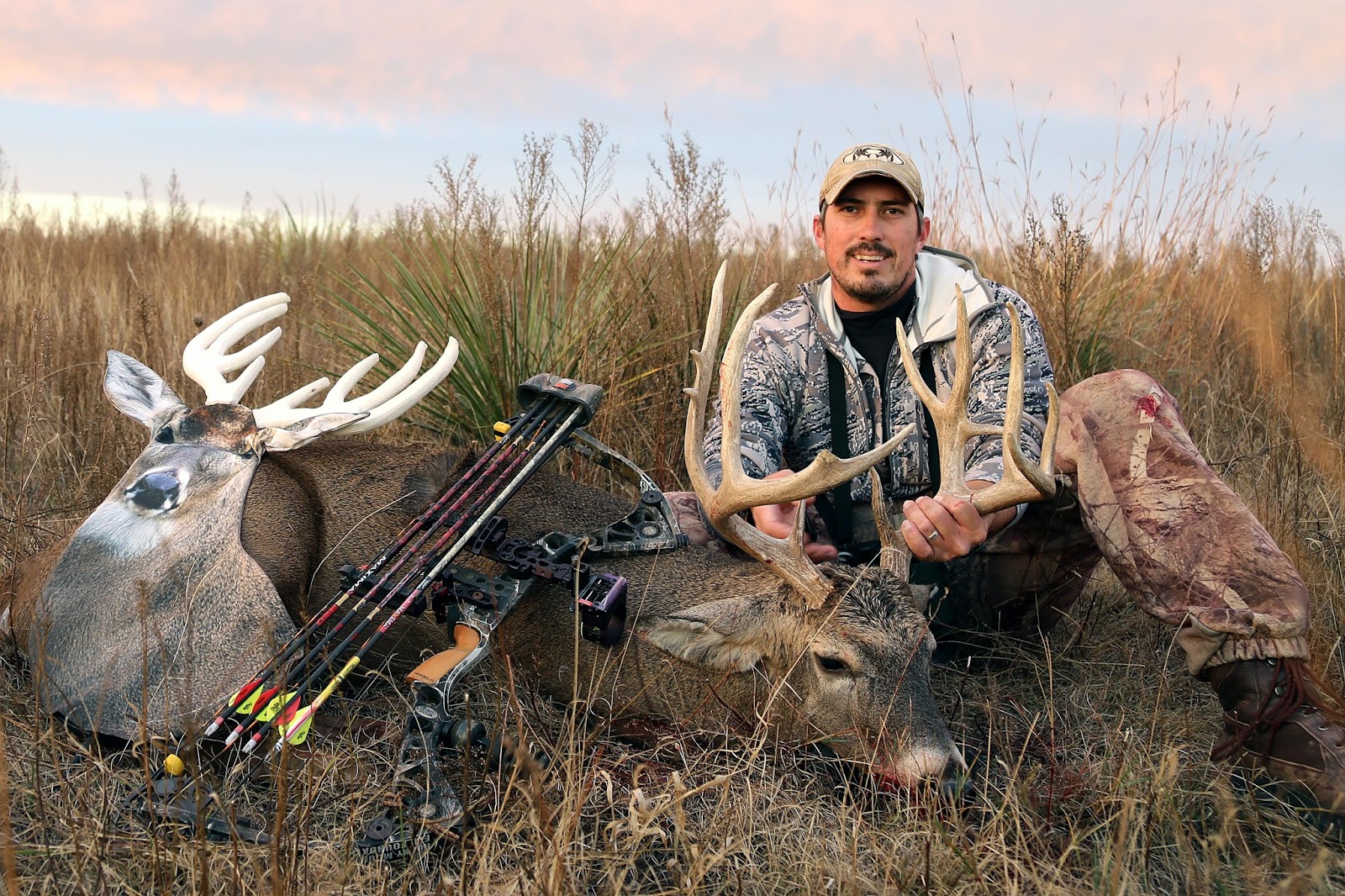 Heads Up Decoy Four In a Row with a Deer Decoy